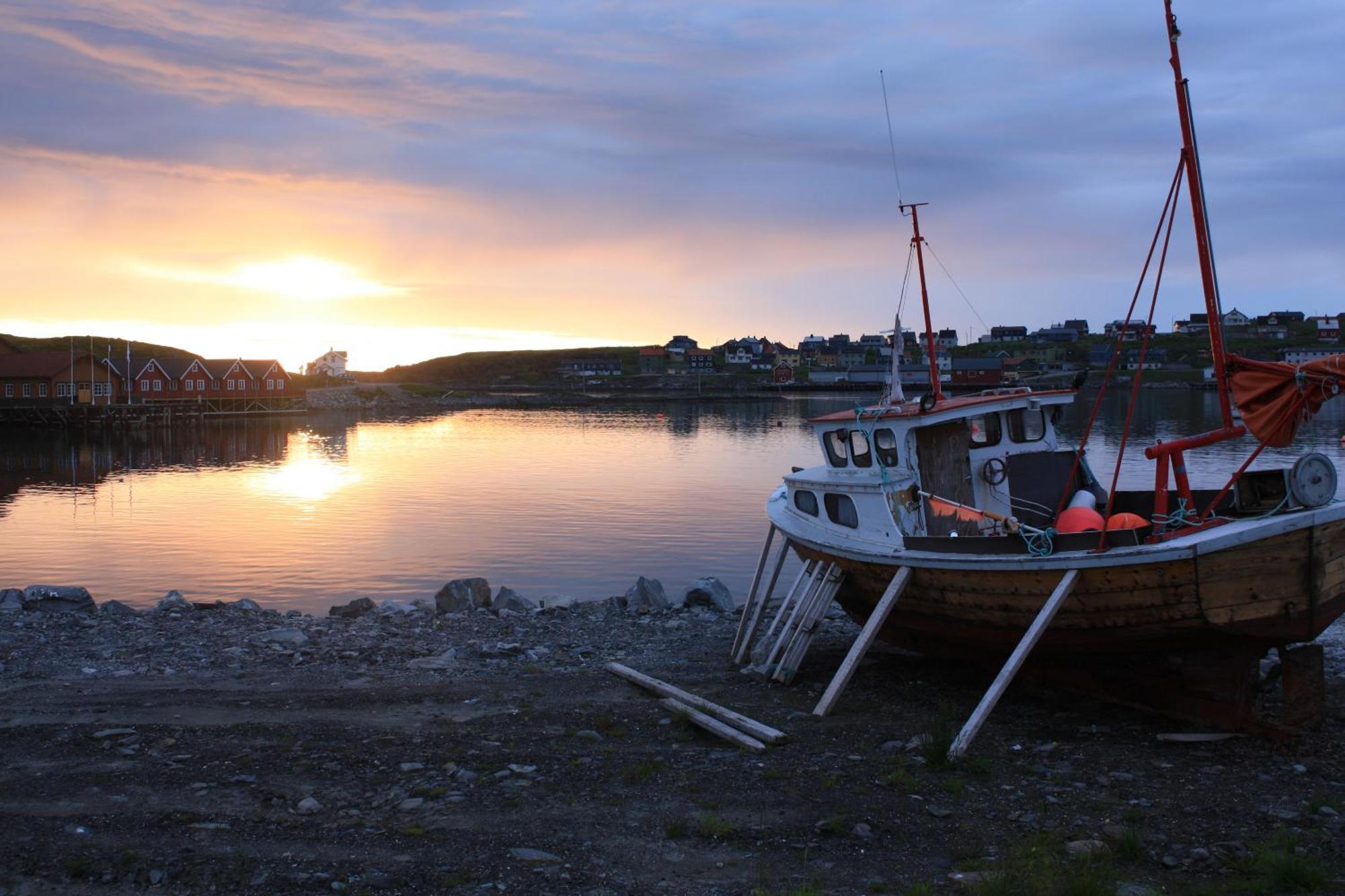 Adventure Camp Mehamn Hotel Exterior foto