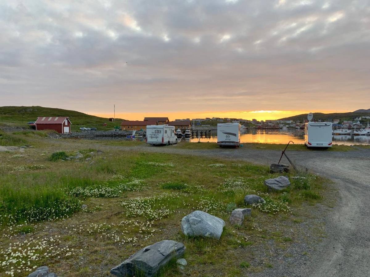 Adventure Camp Mehamn Hotel Exterior foto